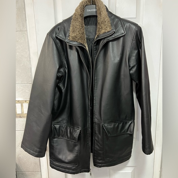 Cherokee Genuine Leather Jacket - Picture 1 of 16